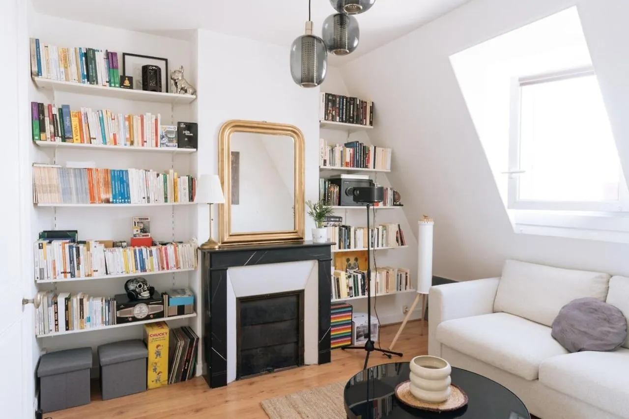 Chic Apartment W 2 Sofa Beds 18Th Arrondissement Paris 0*,  France